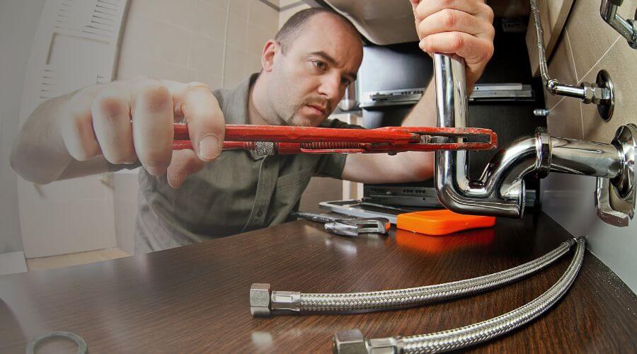 Expert burst pipe repair services in Nocona, TX